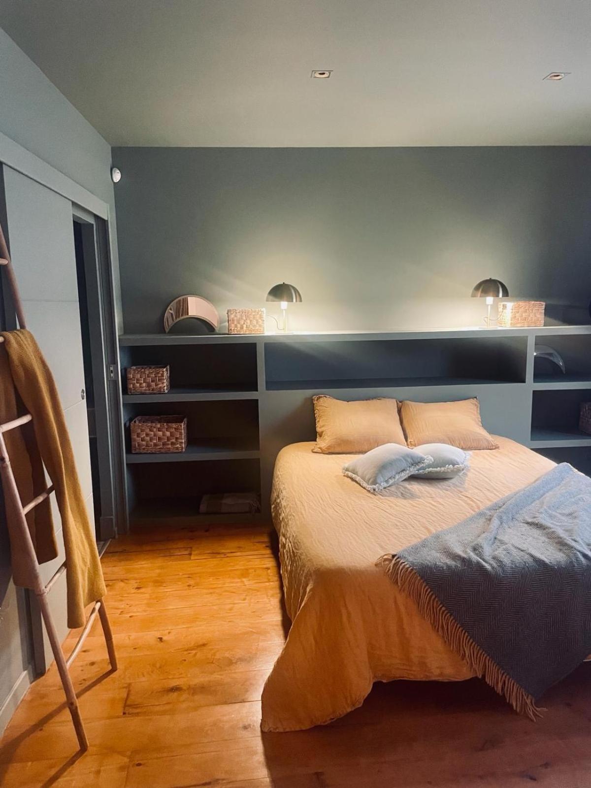 Chambre Dans Maison De Ville Avec Piscine Et Garage En Centre Ville Montpellier Esterno foto